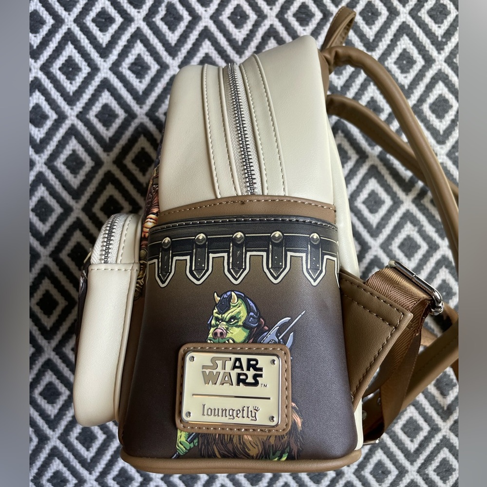 Loungefly Star Wars Return of the Jedi 40th Anniversary Backpack - Picture 3 of 7